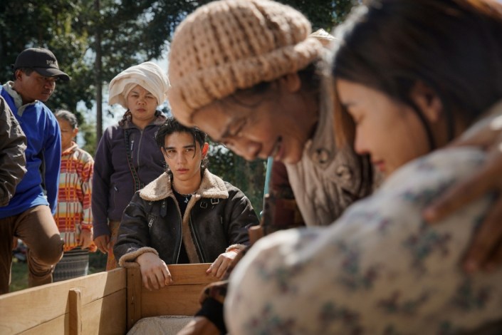 15 Film &amp; Serial Netflix Januari 2025: Jangan Sampai Ketinggalan!