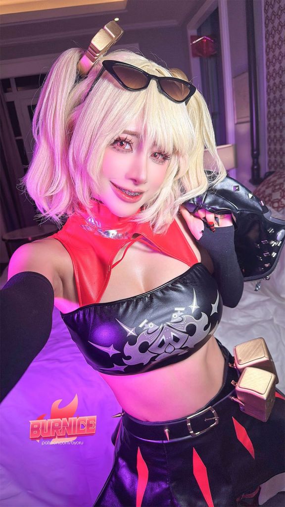 Byoru Pamer Cosplay Burnice White dari Zenless Zone Zero! Mirip Asli, Gokil Banget!