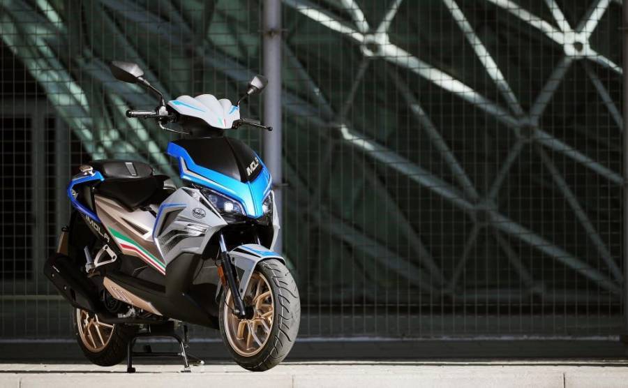 Skutik Sporty 125cc Mesin DOHC, Ramping Dan Garang Banget