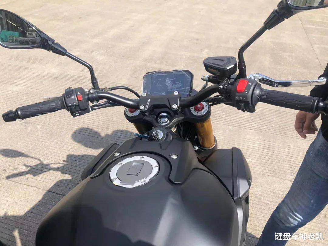 Sepertinya Honda Akan Marah Karena Dijiplak Motor Ini, Mirip Banget Gan
