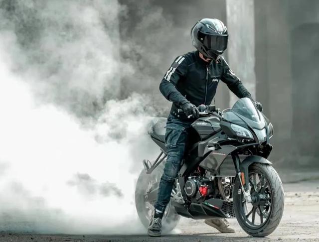 Aprilia Buatan China, Modelnya Keren Sih Gan
