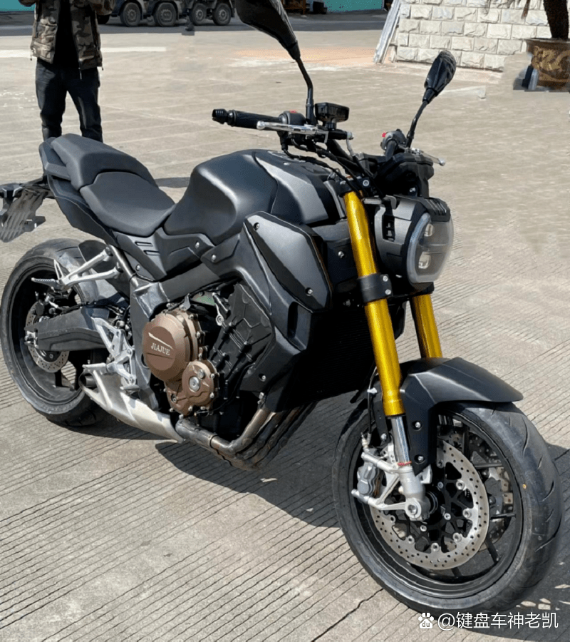 Sepertinya Honda Akan Marah Karena Dijiplak Motor Ini, Mirip Banget Gan