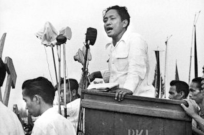 Ada Indikator Yang Munculkan Dugaan Jokowi Dukung Kebangkitan PKI