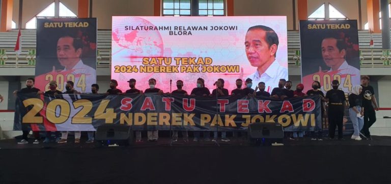 Relawan Berkumpul di Blora, Pastikan 2024 Tegak Lurus Kawal Jokowi 