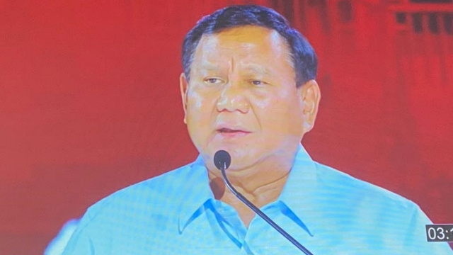 Ramai Warganet Menangis Tonton Prabowo Diserang Anies dan Ganjar di Debat Capres