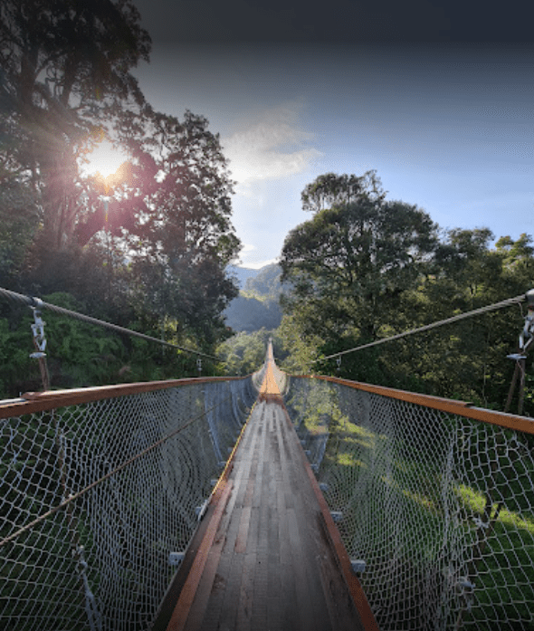 Wisata Jembatan Gantung Terpanjang Rengganis Suspension Bridge