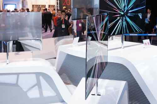 TV OLED Transparan Canggih Yang bisa Buat Cermin