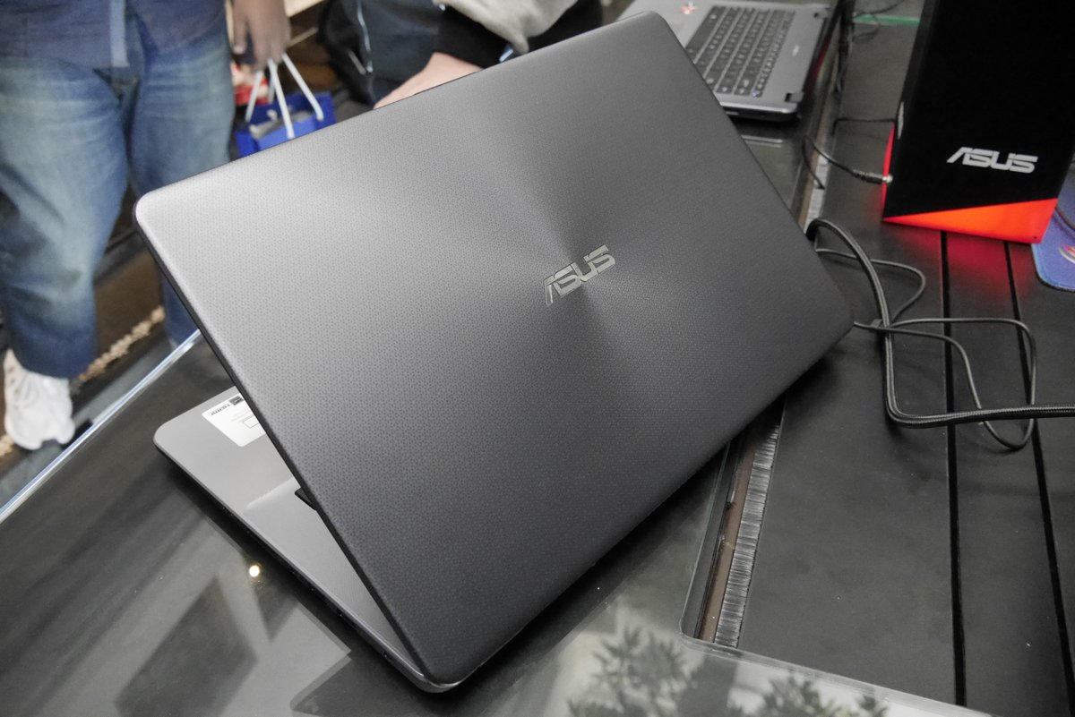 ASUS X505ZA: Laptop 15 Inci Dengan AMD Ryzen, Harganya Mulai dari 6 Jutaan Rupiah