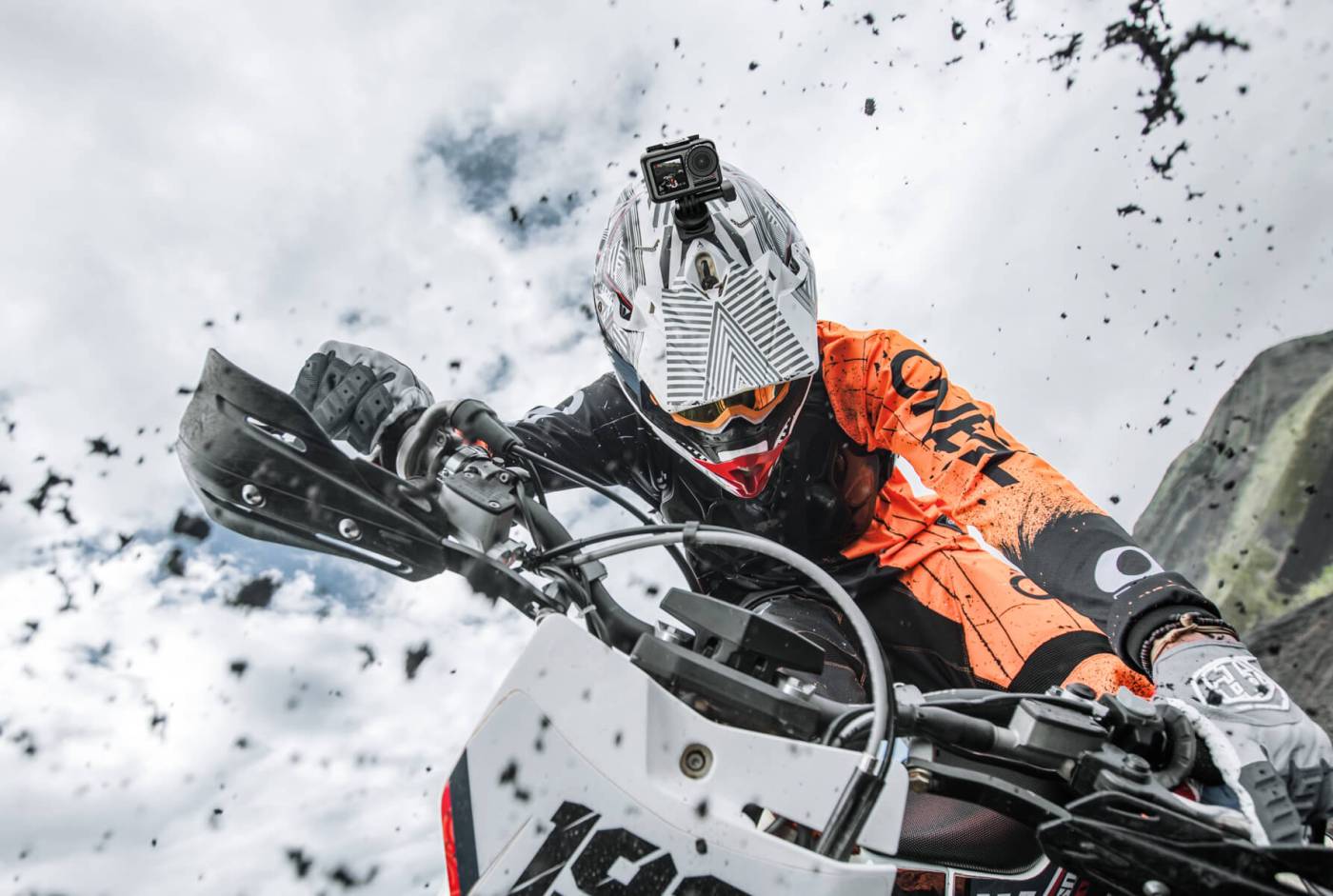 DJI Osmo Action: Kamera Aksi Perdana DJI, Penantang GoPro HERO7 Black
