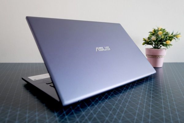Review ASUS VivoBook A412FL: Laptop 14 inci Ringkas dengan Pilihan Warna Trendi