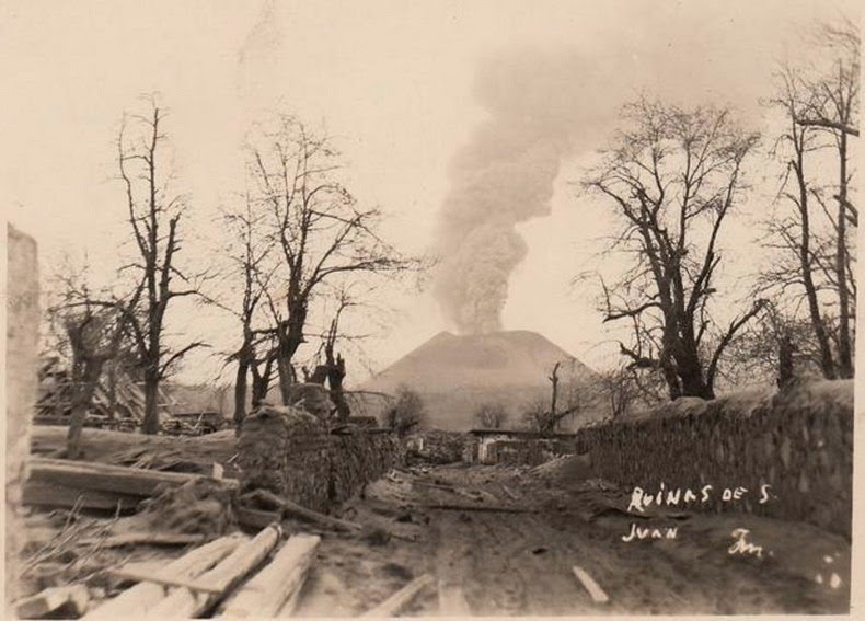 Paricutin – Gunung yang Lahir di Kebun Jagung