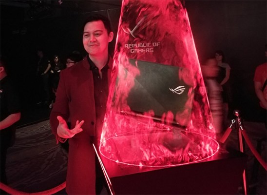 Ini Dia Laptop Gaming Tertipis di Dunia saat ini Gan ! gamers masuk !