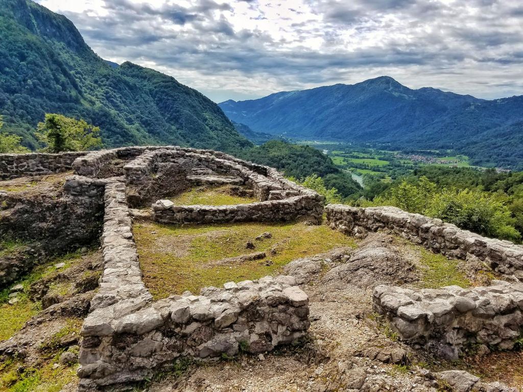 Lembah Soca nan Indah dan Bersejarah di Slovenia