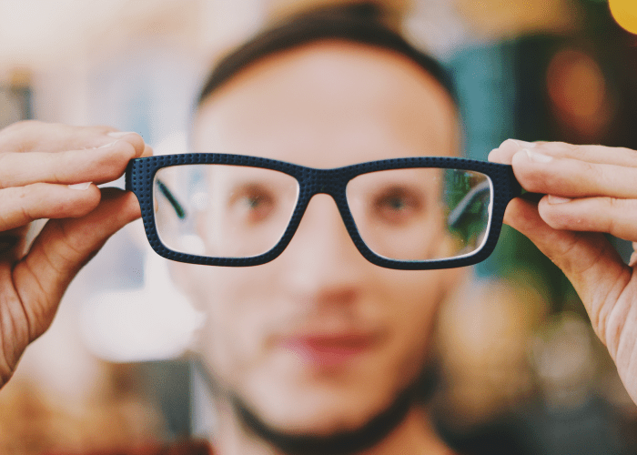 cari-tahu-frame-kacamata-yang-cocok-dengan-kepribadian-kamu-di-sini