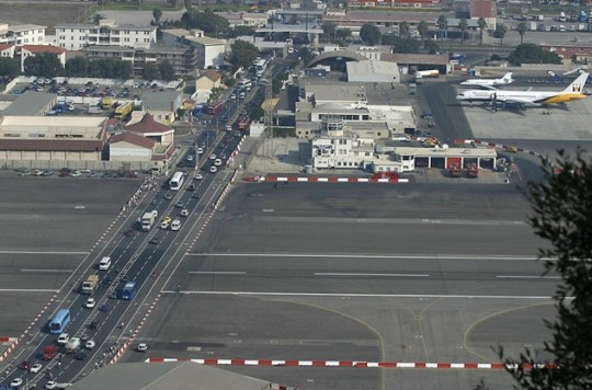 Bandara Paling Exreme Di Dunia