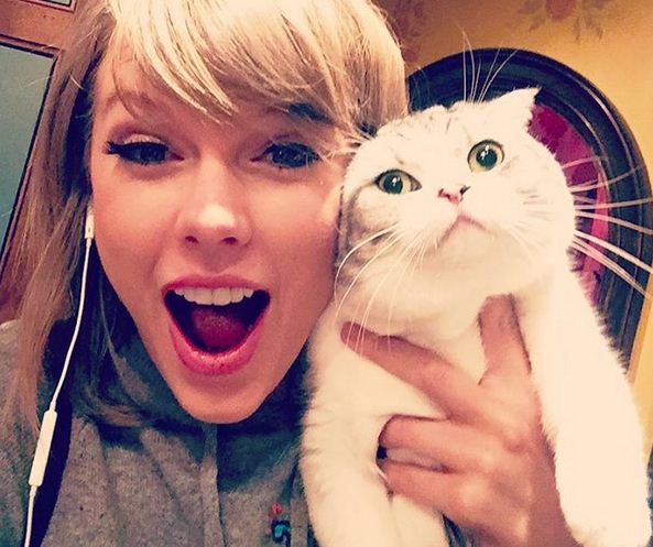 Foto Instagram Yang Paling Banyak "Like" di tahun 2015