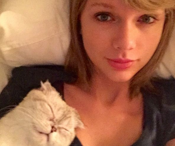 Foto Instagram Yang Paling Banyak "Like" di tahun 2015