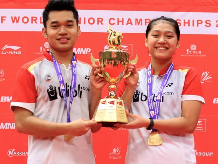 leo-rolly-carnando-indah-cahya-sari-rebut-gelar-juara-world-junior-championship-2018