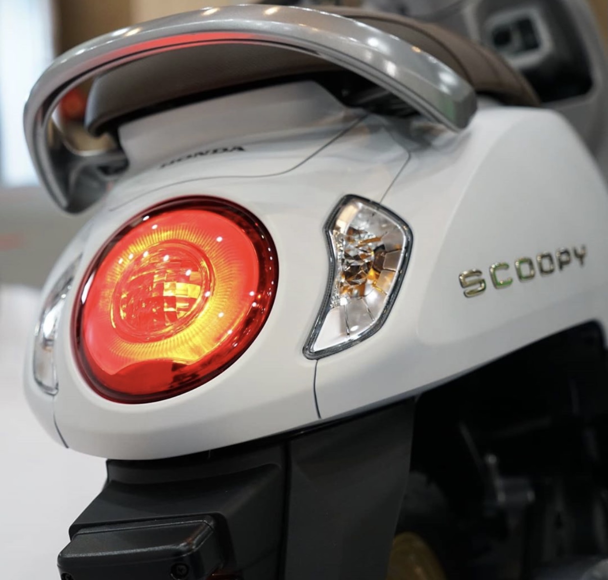 Honda Baru Saja Rilis All New Scoopy Dan New PCX, Desainnya Emang Gila