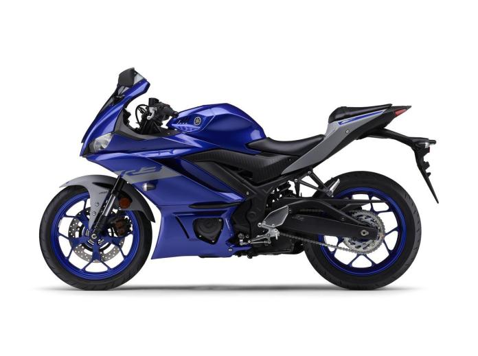 Model Terbaru Yamaha R25 Baru Dirilis, Meski Gak Singkron Tapi Yang Ini Keren