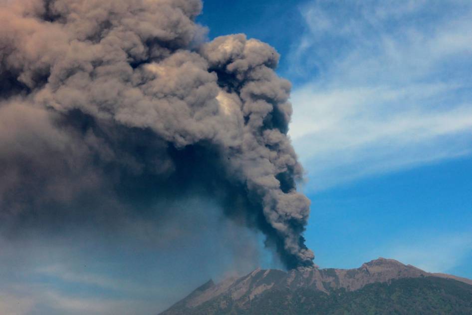 8 Fakta dan Misteri Gunung Raung yang Dipercaya Masyarakat