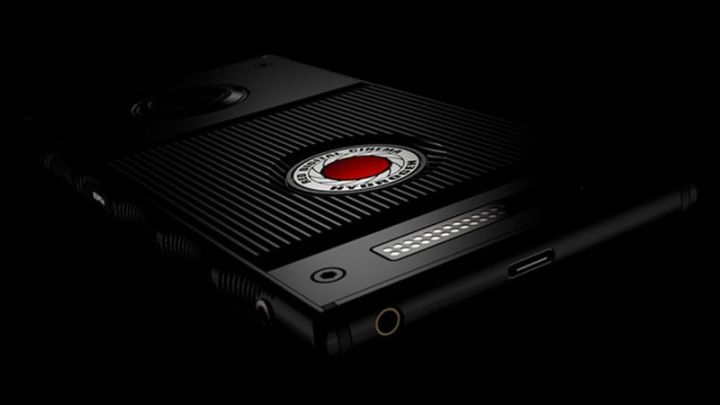 red-hydrogen-one-smartphone-pertama-di-dunia-yang-mendukung-teknologi-hologram