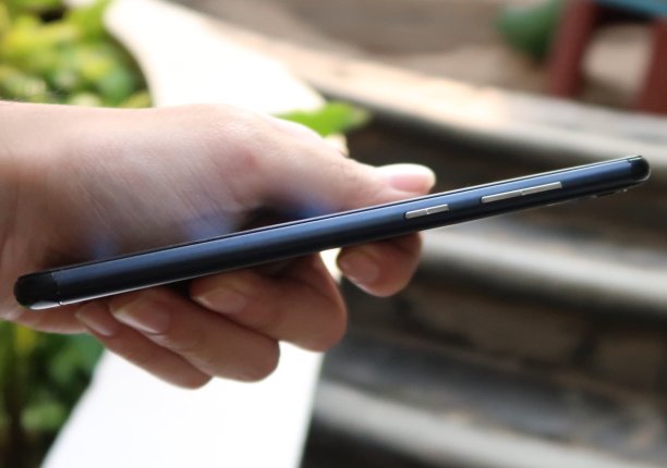 Review ASUS ZenFone Zoom S ZE553KL: Varian ZenFone Pertama dengan Kamera Ganda