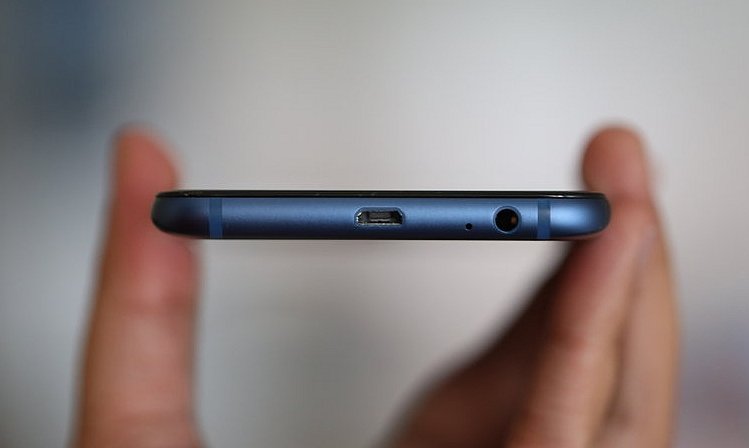 &#91; Review &#93; Samsung Galaxy A6+: Layar Memuaskan, Kamera Oke di Kelasnya