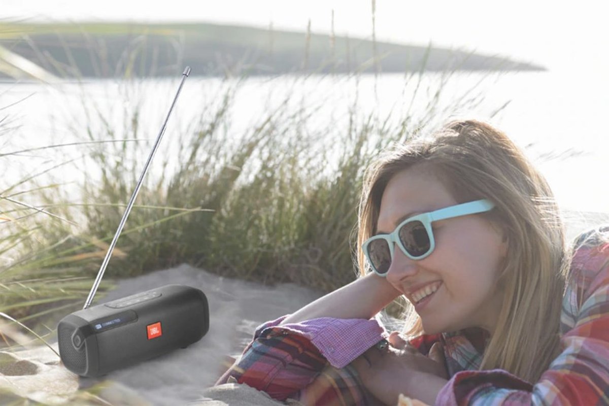 JBL Tuner: Speaker Bluetooth dengan Fitur FM Radio