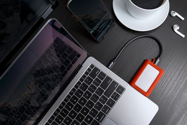 caldigit-tuff-nano-ssd-mini-tangguh-dengan-kapasitas-512gb