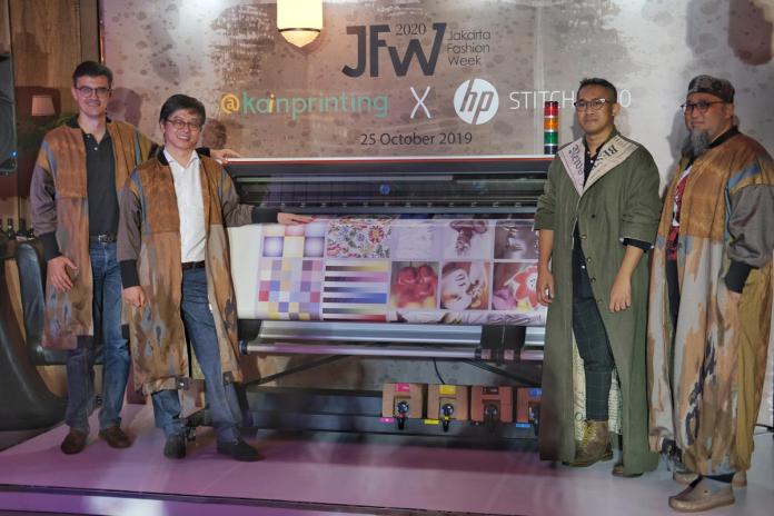 hp-hadirkan-printer-large-format-hp-stitch-s500-dukung-industri-fashion-indonesia