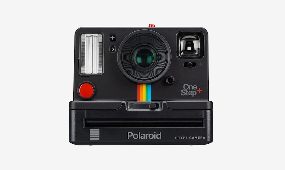 polaroid-onestep-kamera-instan-analog-pertama-dengan-fitur-bluetooth