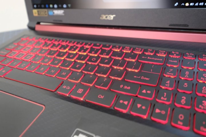 Review Acer Nitro 5 (AN515-52): Laptop Gaming Terjangkau Untuk Para Gamer Kasual