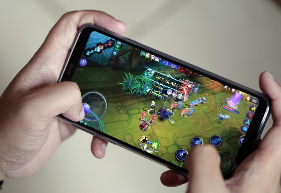 Review Samsung Galaxy A8 Star: Varian Galaxy A8 dengan Kamera Belakang Ganda