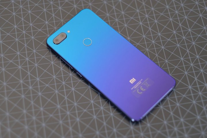 Review Xiaomi Mi 8 Lite: Versi Hemat Mi 8, Fitur Tetap Komplit