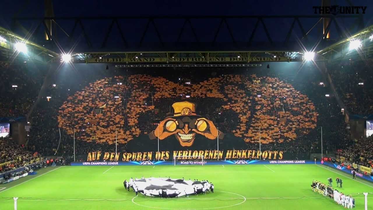 'Choreo' Dilarang, Fans Borussia Dortmund &amp; Bayern Munich Protes UEFA