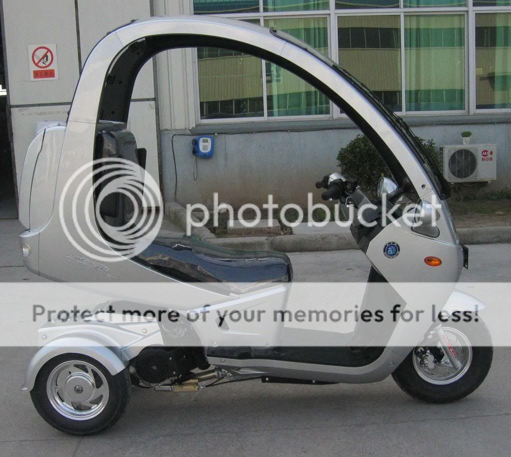 pic-fenomena-baru-di-tanah-air-sepeda-motor-roda-3-yg-dimodifikasi-spt-mobil-murah
