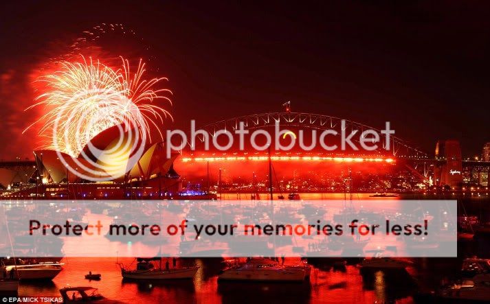 &#91;AMAZING&#93; Foto-Foto Perayaan Tahun Baru 2012 di Seluruh Dunia !