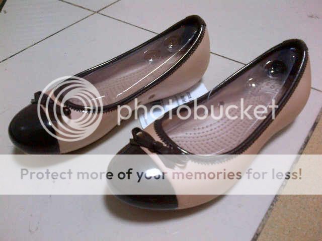 mau jadi reseller CROCS,FITFLOP,Jelly Shoes? join with us! READY STOCK , FAST RESPON!