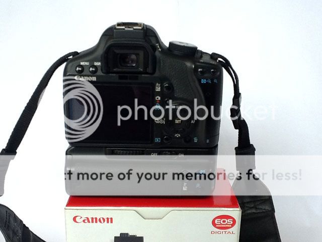 Canon EOS 500D + lensa 18-55 Vertical Grip Garansi DS banyak bonus Bandung