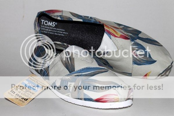 Toms Shoes (KW SUPER) ALL ITEMS 145K! GRAB IT FAST! ;)