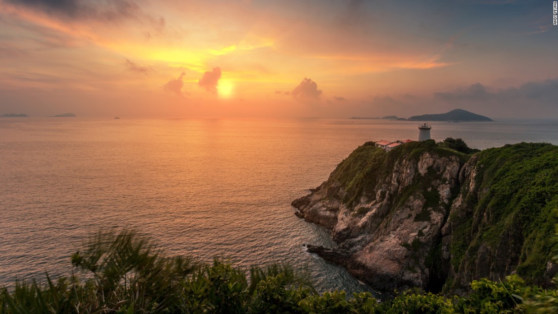 Inilah tempat - tempat seru yg wajib di kunjungi ketika ke Hong Kong