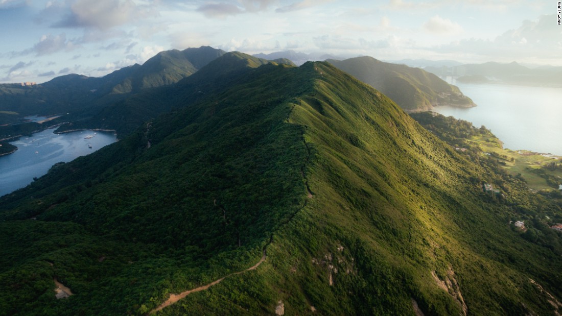 Inilah tempat - tempat seru yg wajib di kunjungi ketika ke Hong Kong