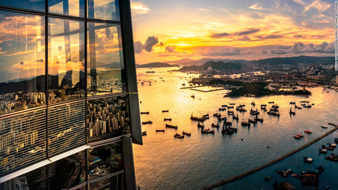 Inilah tempat - tempat seru yg wajib di kunjungi ketika ke Hong Kong