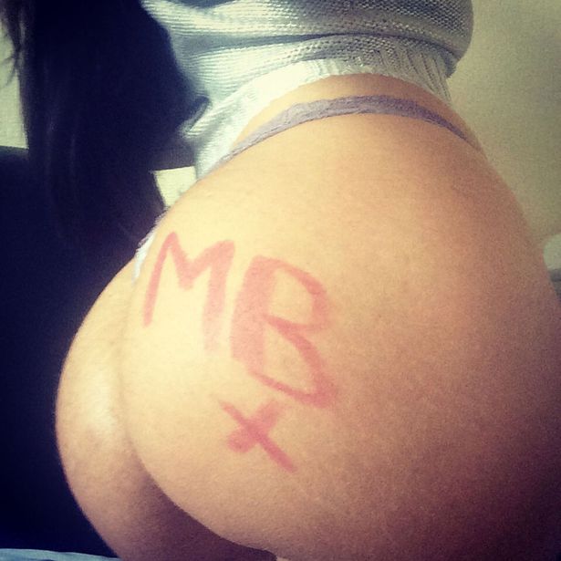 usai-bercinta-3-jam-balotelli-campakkan-fan-liverpool-ini