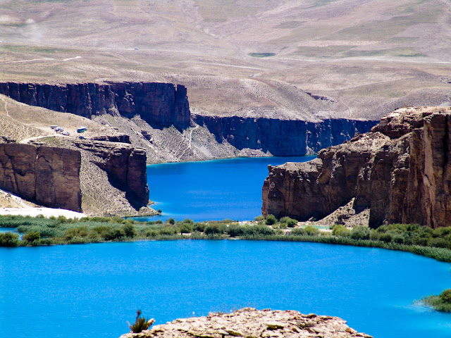 Band-e Amir, Rangkaian Danau dengan Air Sebiru Tinta