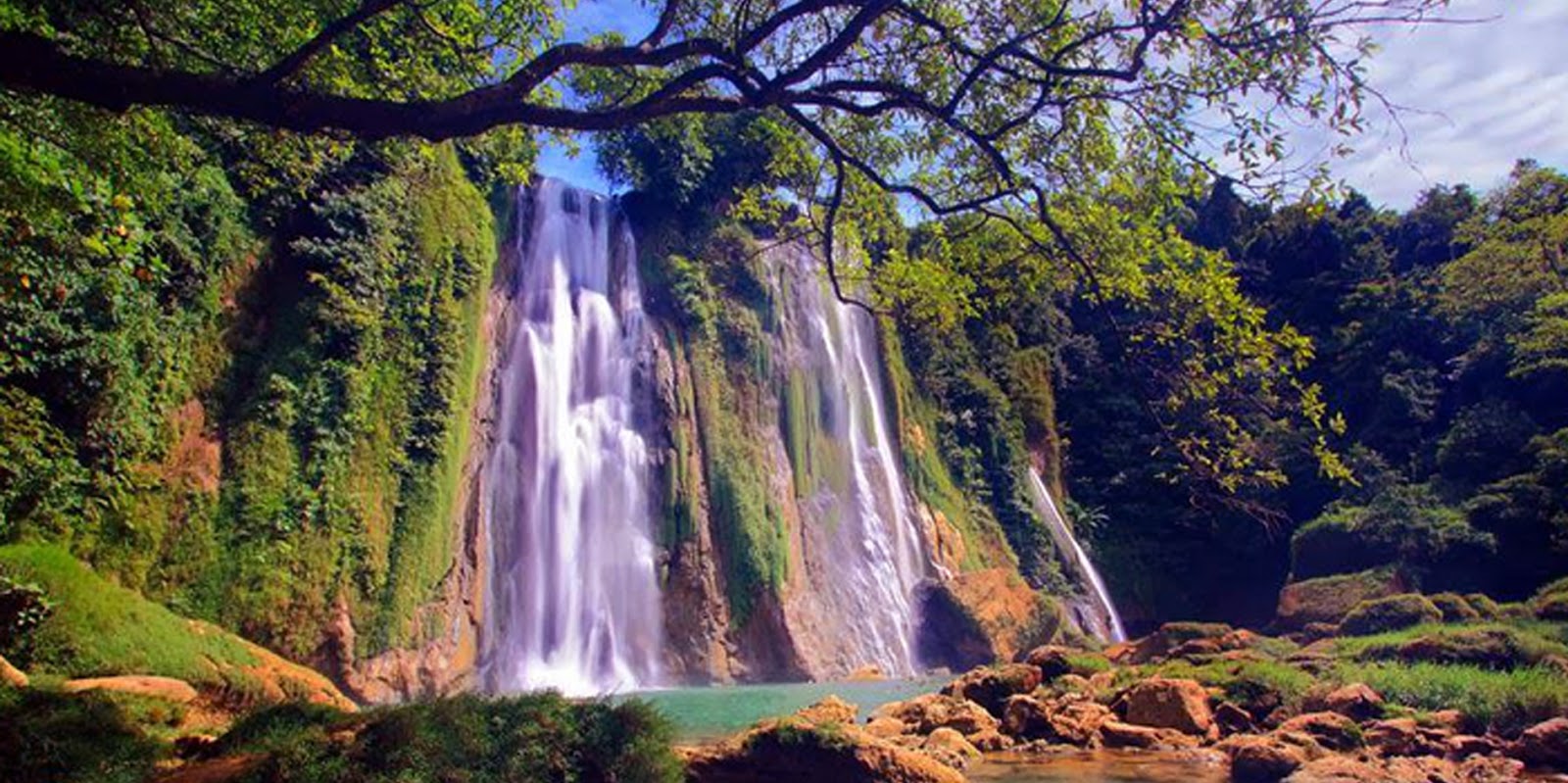 Keunikan Sungai-sungai Indah di Indonesia