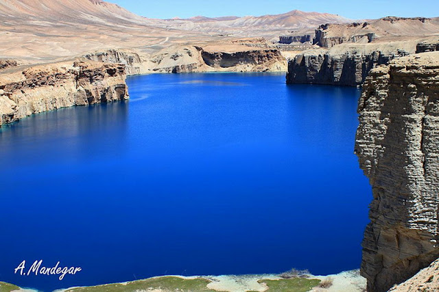 Band-e Amir, Rangkaian Danau dengan Air Sebiru Tinta