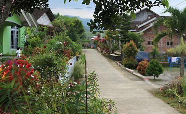 Main Yuk ke Wihara Buddhametta, Temanggung