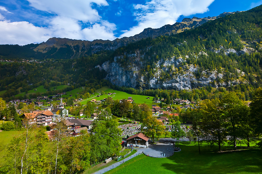 Perkenalkan! Lauterbrunnen, Lembah dan Desa Terindah di Eropa